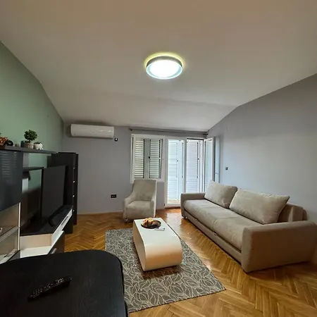Center Apartment
